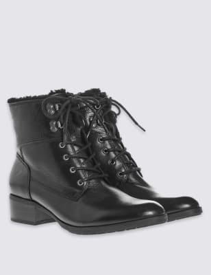 Marks and spencer 2025 ankle boots footglove