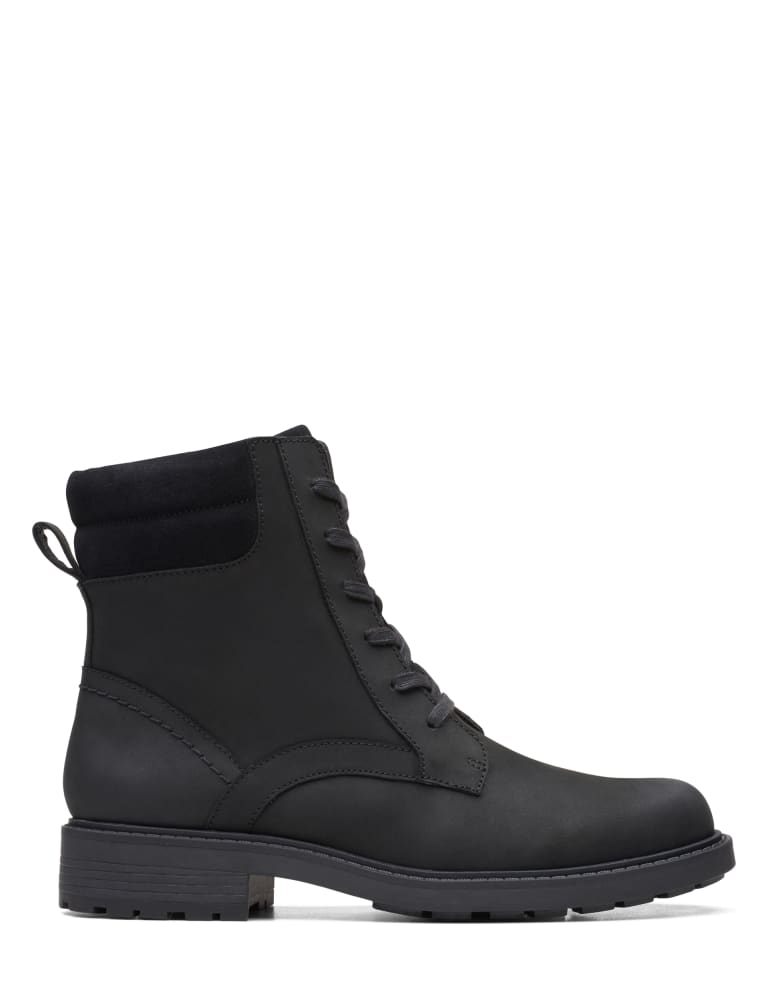 Clarks wide boots deals