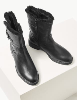 Ankle boots clearance with fur cuff