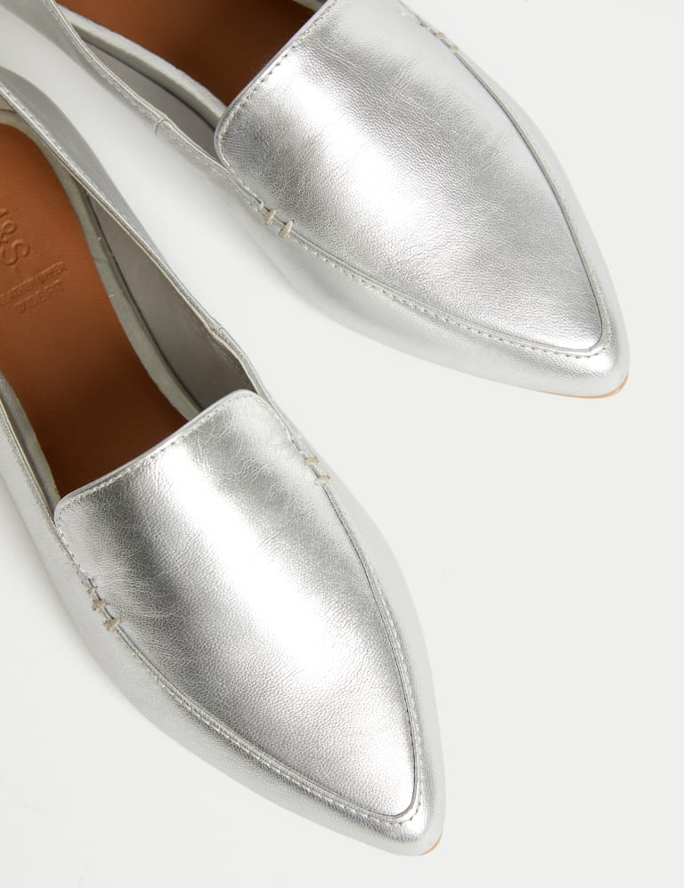 M&s sale white pumps