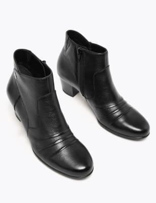 M and s wide fit sale boots