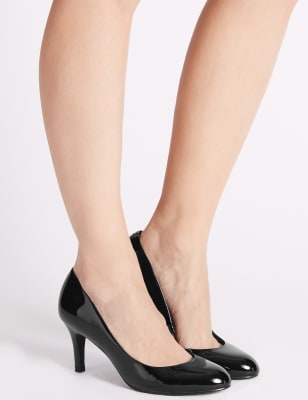 Black almond outlet toe court shoes