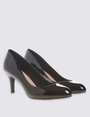 Black almond store toe court shoes