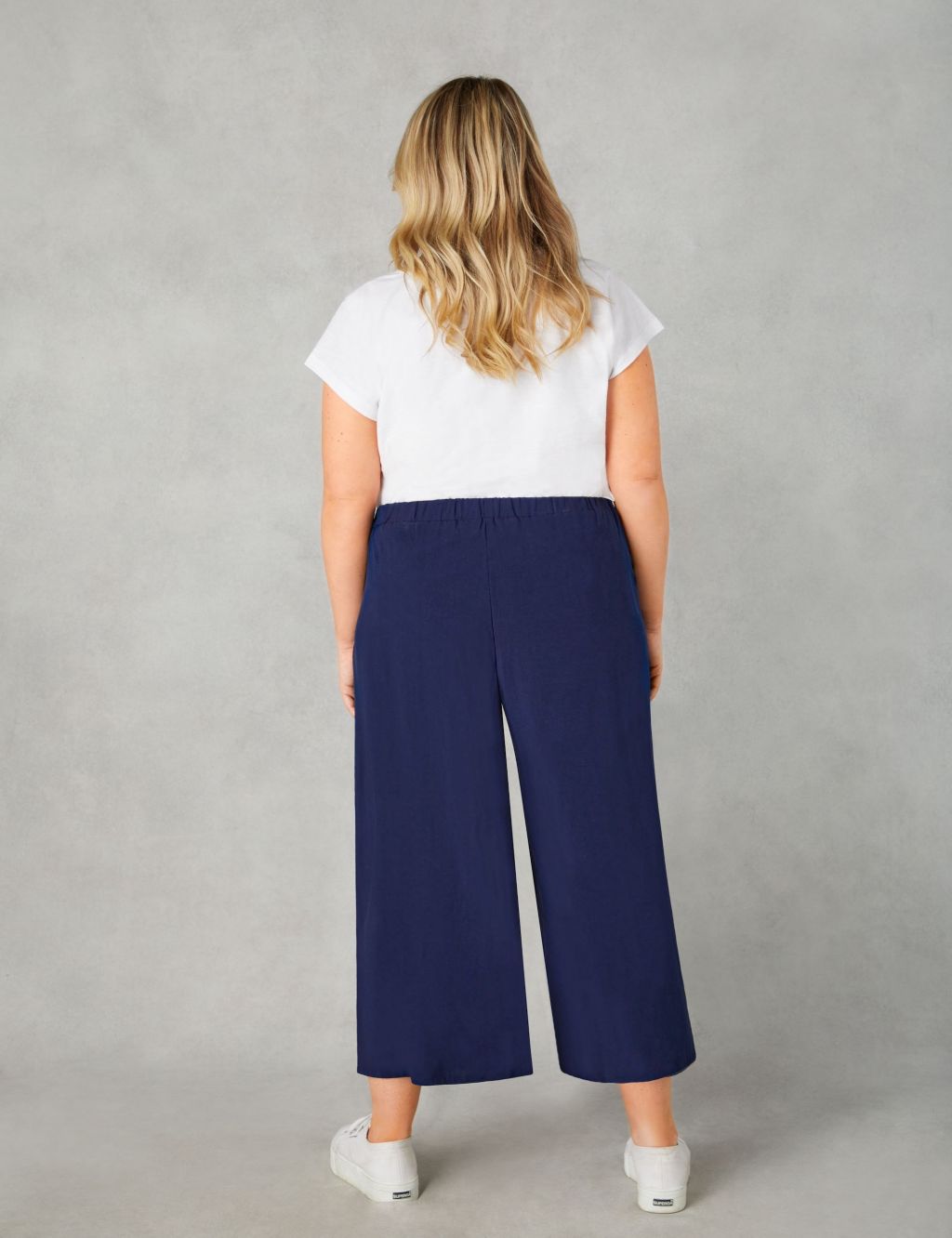 Wide Leg Cropped Trousers 2 of 4