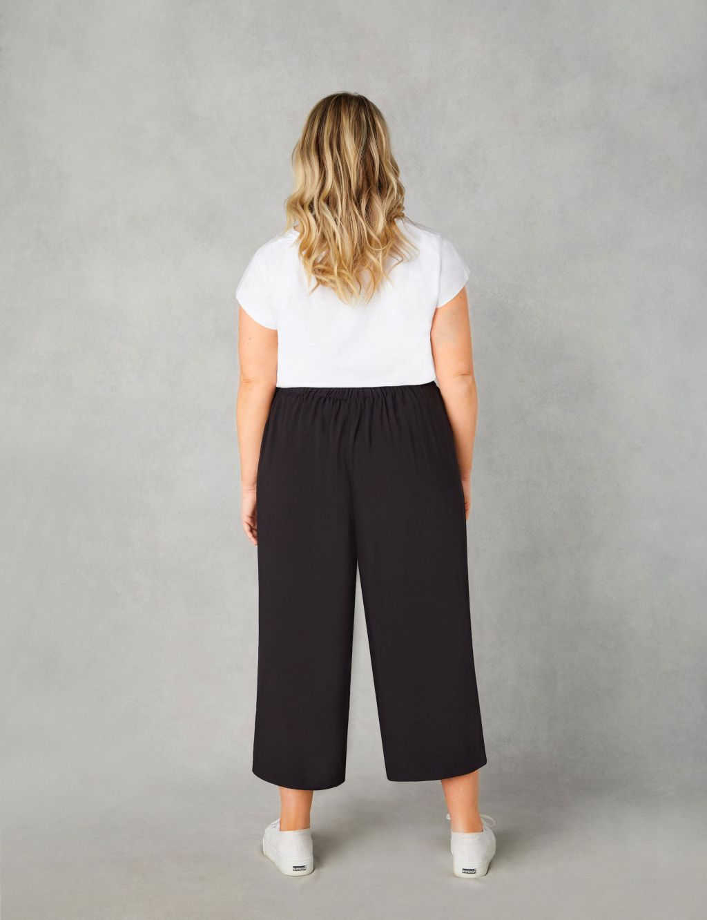 Wide Leg Cropped Trousers 2 of 5