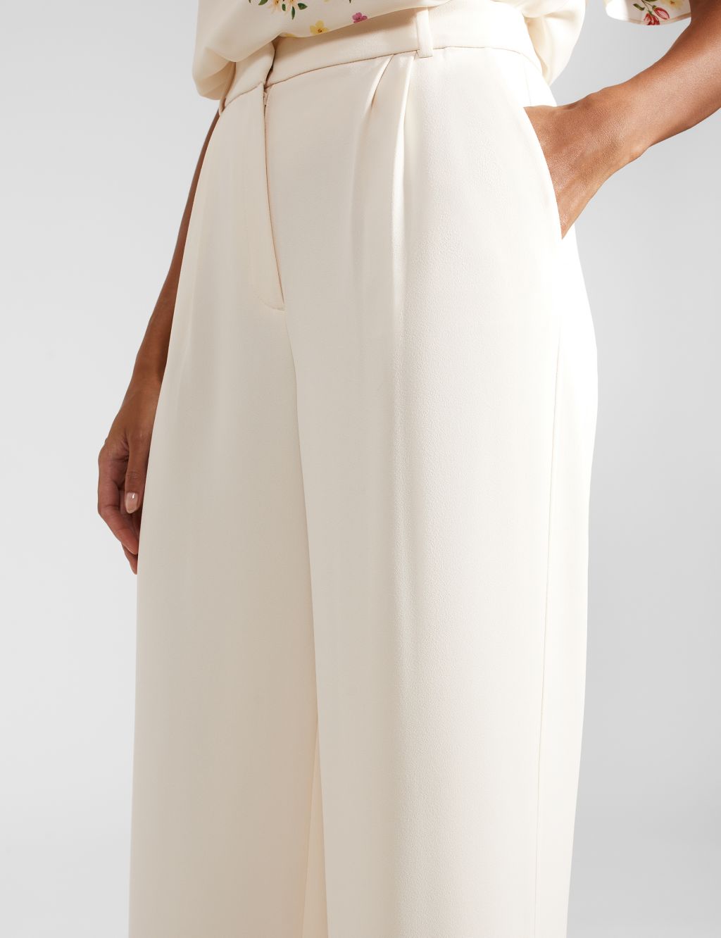 Wide Leg Trousers 2 of 7