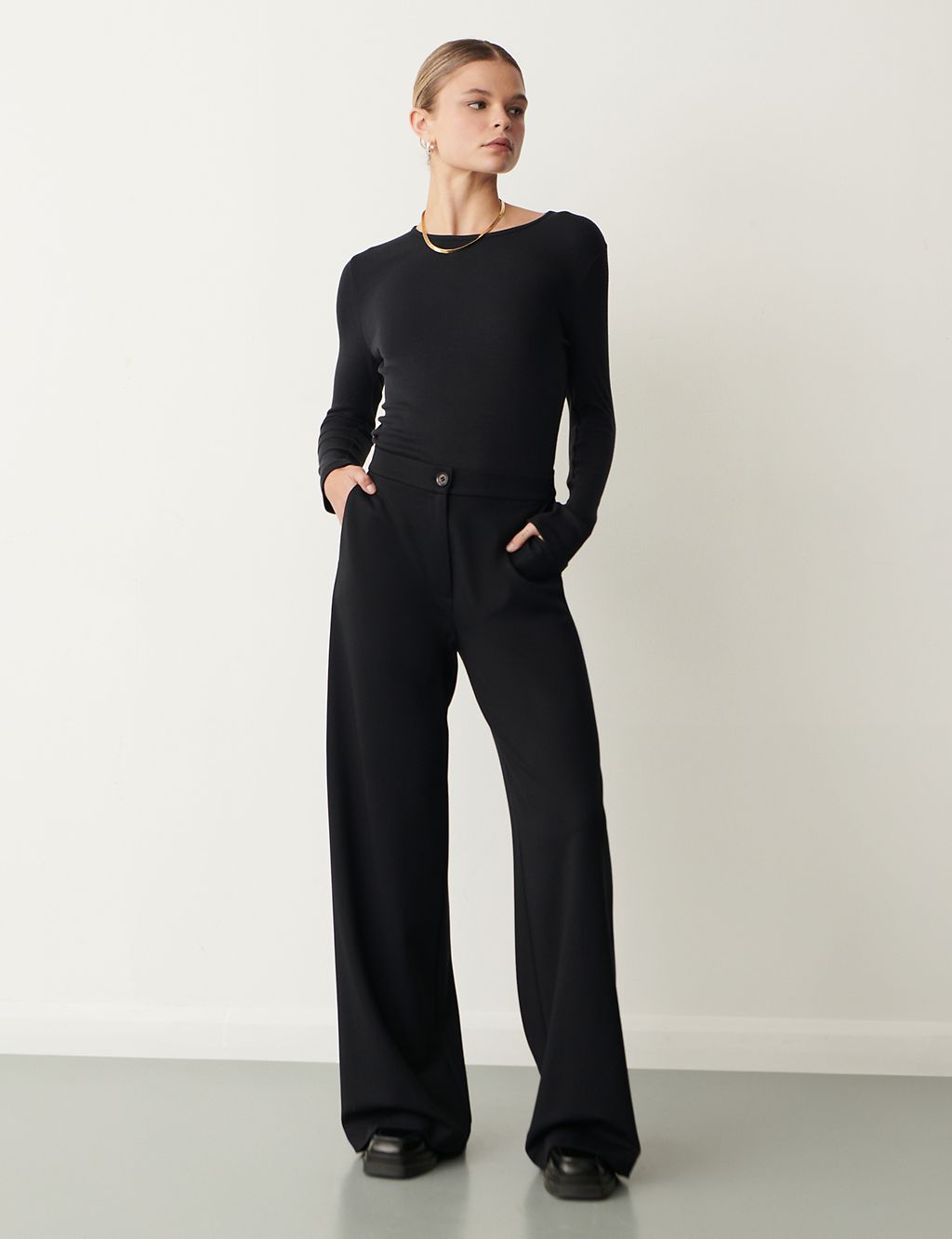 Wide Leg Trousers 3 of 4