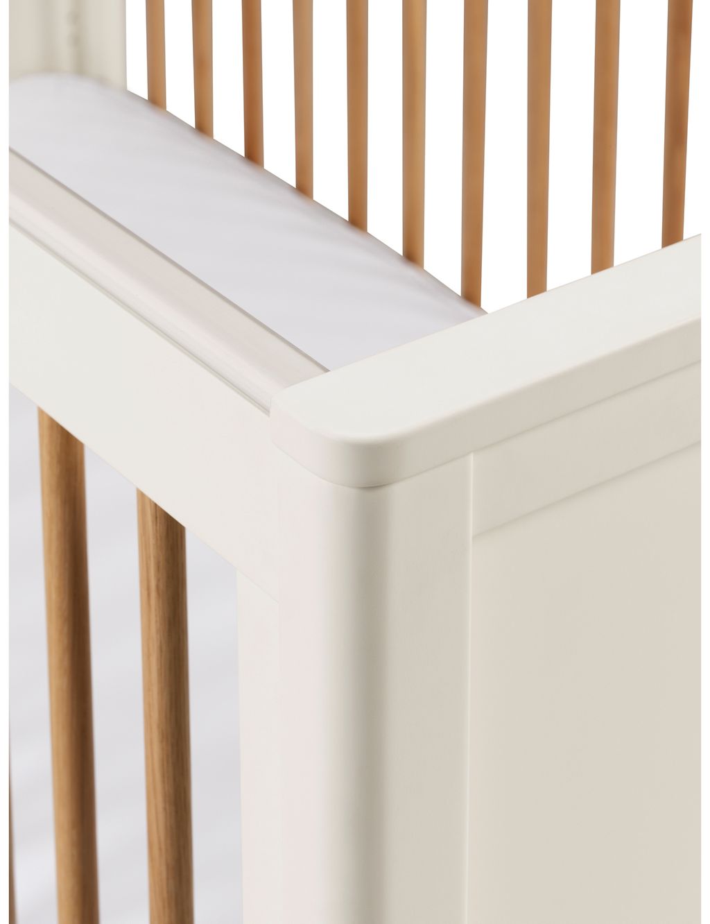 Winchester Cot Bed - Cream 5 of 5