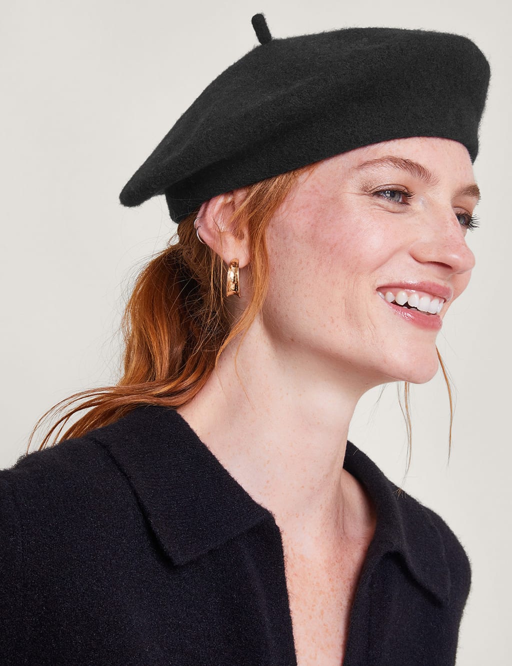 Women's wool beret hats top