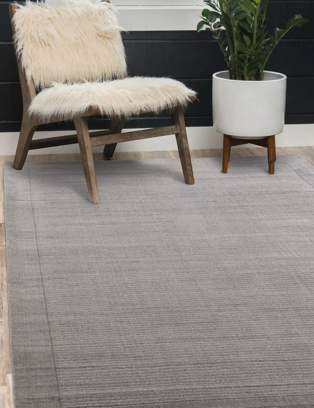 Wool Frame Border Rug