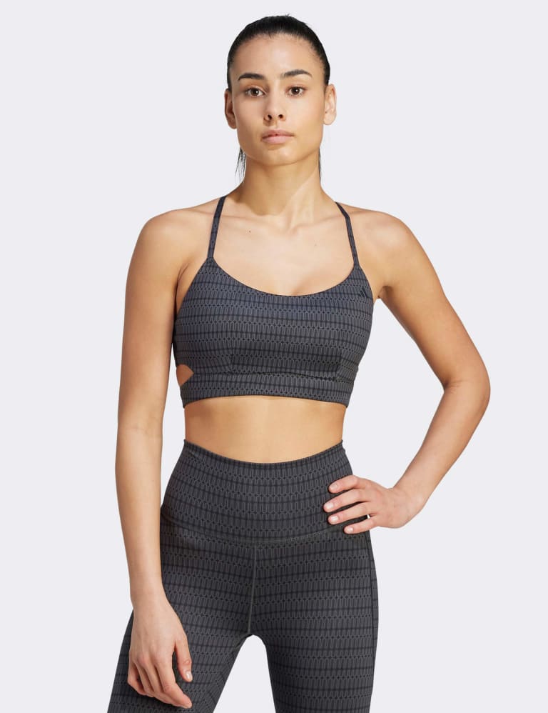 Yoga Studio Light Support Sports Bra Adidas M S