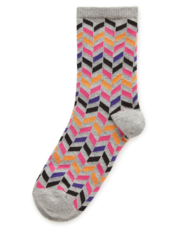 Zigzag Retro Ankle High Socks Image 1 of 1